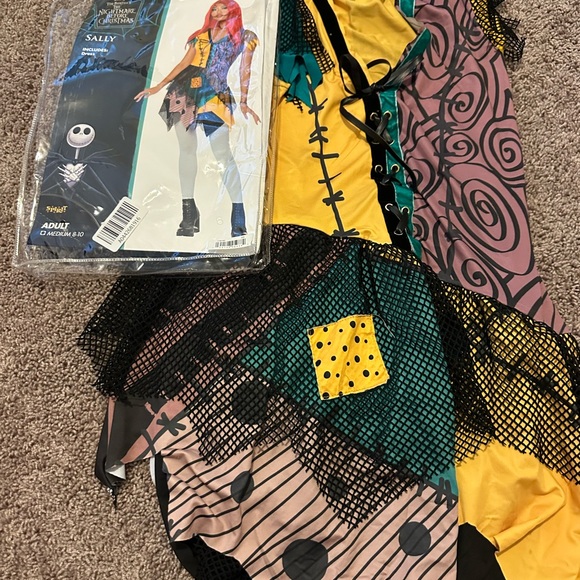 Spirit Sally Costume - Picture 2 of 2